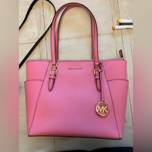 Brand new Michael Kors purse